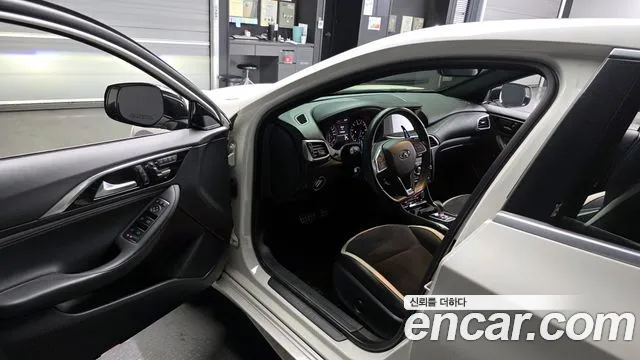 2017 Infiniti Q30 2.0 Premium Sold VIN SJKCH53E7HA049225 – rear exterior