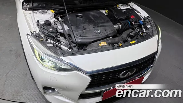 2017 Infiniti Q30 2.0 Premium Sold VIN SJKCH53E7HA049225 – photo 11
