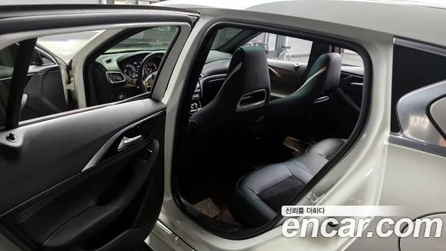2017 Infiniti Q30 2.0 Premium Sold VIN SJKCH53E7HA049225 – photo 14