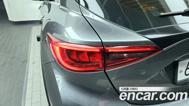 2018 Infiniti Q30 2.0 Premium Sold VIN SJKCH53E8JA061163 – trunk area