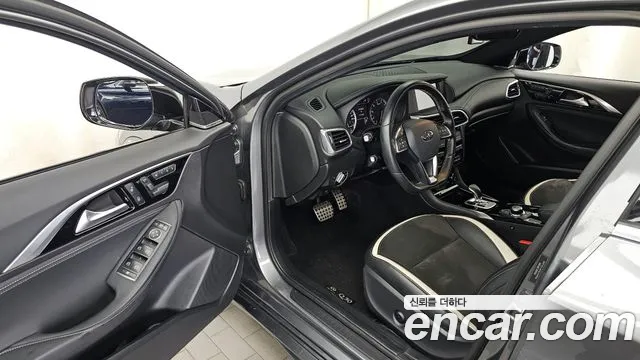 2019 Infiniti Q30 2.0 Sport Essential Sold VIN SJKCH53E9KA011034 – front exterior