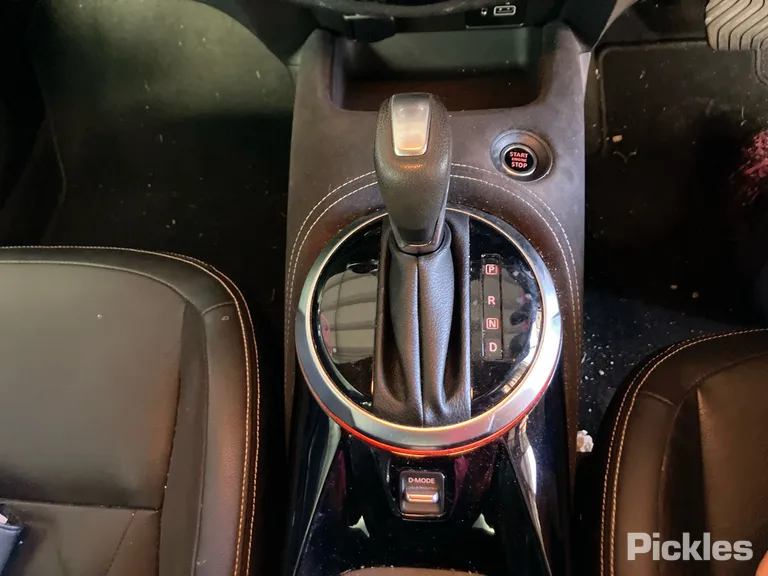 2020 Nissan JUKE Used VIN SJNFAAF16A1027068 – rear exterior