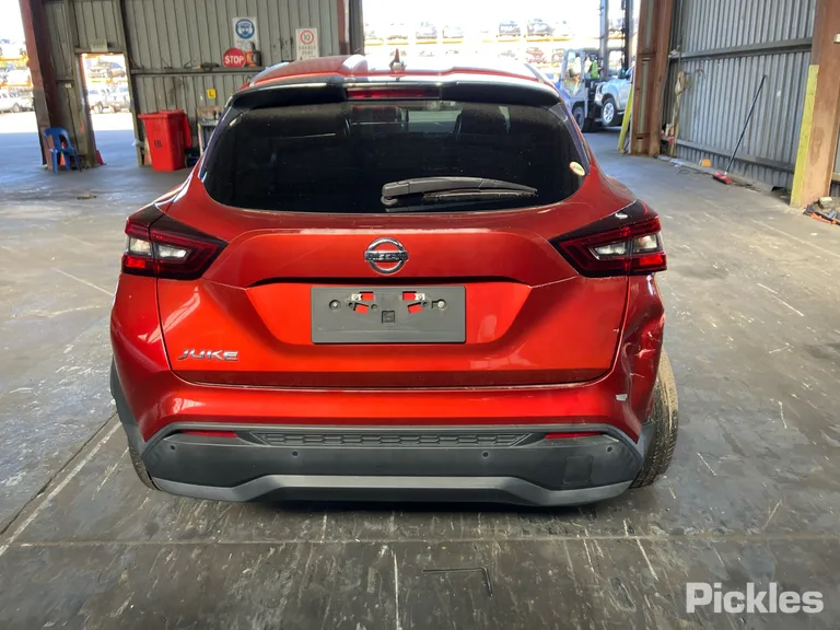 2020 Nissan JUKE Used VIN SJNFAAF16A1027068 – photo 19