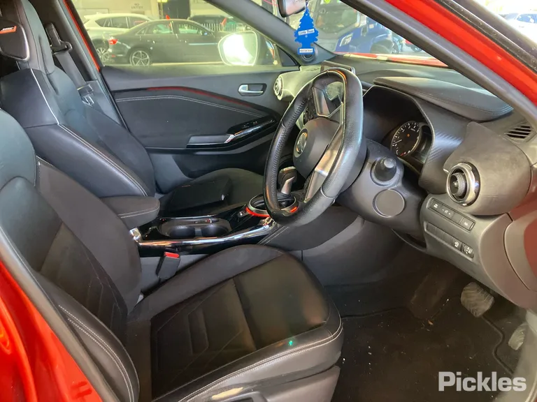2020 Nissan JUKE Used VIN SJNFAAF16A1027068 – photo 25