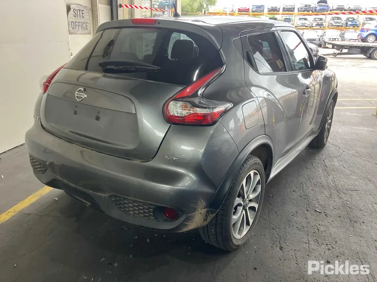 2016 Nissan JUKE Used VIN SJNFBAF15A7202031 – engine bay