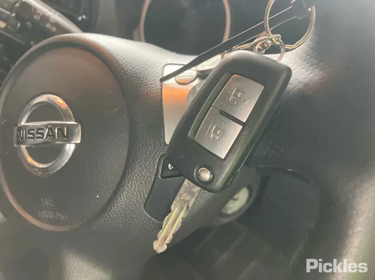 2016 Nissan JUKE Used VIN SJNFBAF15A7202031 – undercarriage