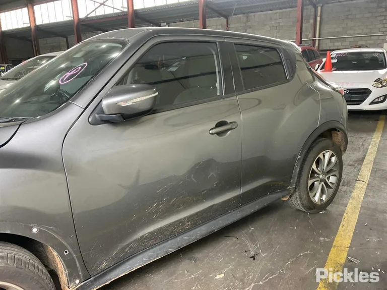 2016 Nissan JUKE Used VIN SJNFBAF15A7202031 – photo 14