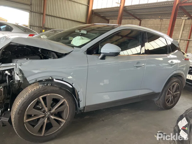 2024 Nissan QASHQAI Used VIN SJNTAAJ12A1431919 – undercarriage 2024 Nissan QASHQAI Used VIN SJNTAAJ12A1431919 – undercarriage
