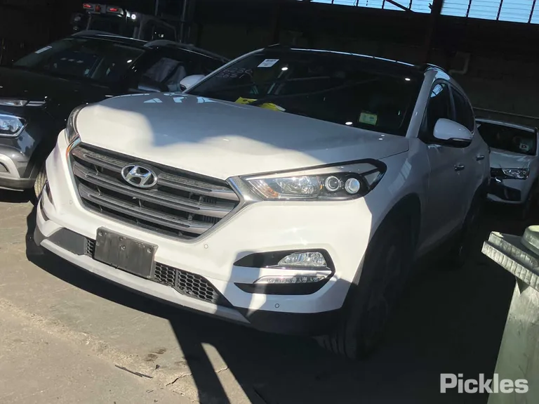 2016 Hyundai Tucson VIN TMAJ381ASHJ262182