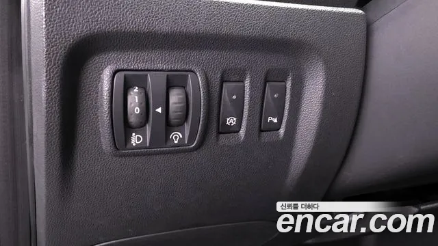 2017 Renault QM3 RE Signature Sold VIN VF12RGJ1DHW704050 – rear exterior