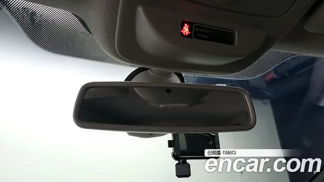 2017 Renault QM3 RE Signature Sold VIN VF12RGJ1DHW704050 – interior seats