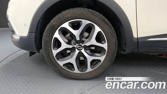 2018 Renault New Qm3 Re Sold VIN VF12RS01AJW062747 – front exterior