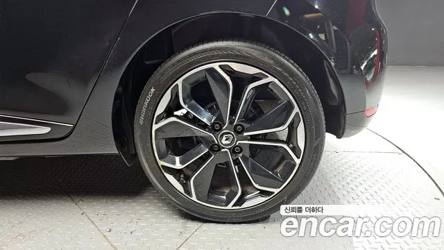 2018 Renault Clio Intens – VIN VF15RBJ0DJR024698 2018 Renault Clio Intens VIN VF15RBJ0DJR024698