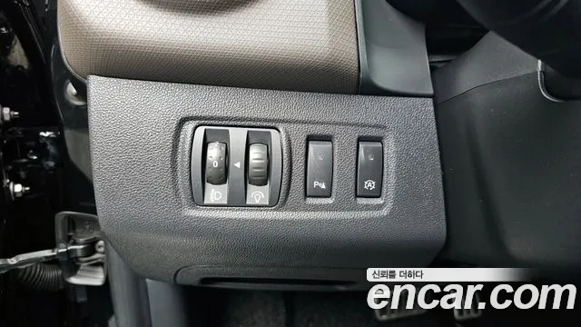 2018 Renault Clio Intens Sold VIN VF15RBJ0DJR024698 – dashboard