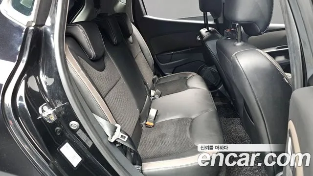 2018 Renault Clio Intens Sold VIN VF15RBJ0DJR024698 – undercarriage
