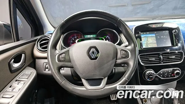 2018 Renault Clio Intens Sold VIN VF15RBJ0DJR024698 – photo 11