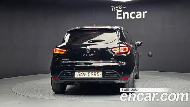2018 Renault Clio Intens Sold VIN VF15RBJ0DJR024698 – photo 28