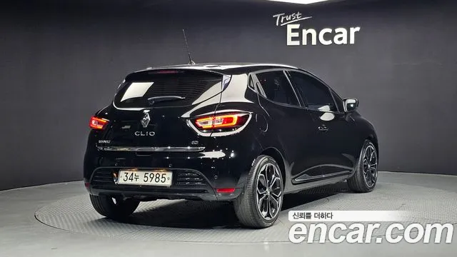 2018 Renault Clio Intens Sold VIN VF15RBJ0DJR024698 – photo 29