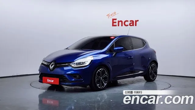 2018 Renault Clio Intens Sold VIN VF15RBJ0DJR024769 – rear exterior
