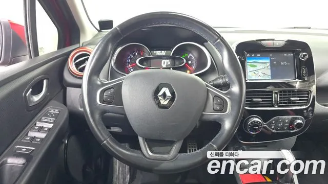 2018 Renault Clio Intens Sold VIN VF15RBJ0DJR024915 – undercarriage