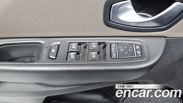 2018 Renault Clio Intens Sold VIN VF15RBJ0DJR437981 – undercarriage