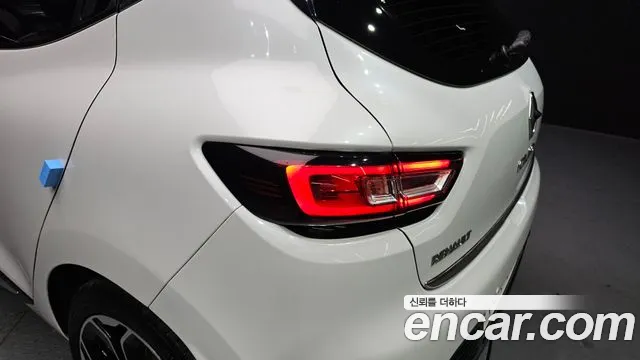 2018 Renault Clio Intens Sold VIN VF15RBJ0DJR437981 – photo 17