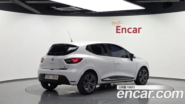 2018 Renault Clio ZEN Sold VIN VF15RBJ0DJR489326 – photo 17