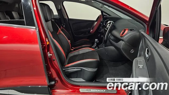 2019 Renault Clio Intens Panoramic Sold VIN VF1R98000KR736347 – photo 20