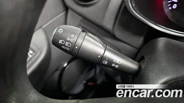 2019 Renault Clio ZEN Sold VIN VF1R98005KR904760 – undercarriage