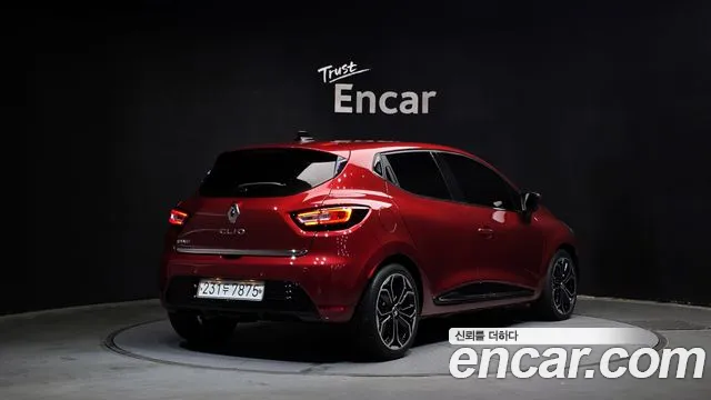 2019 Renault Clio Intens Panoramic Sold VIN VF1R9800XKR951315 – undercarriage