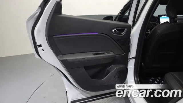 2020 Renault Captur 1.3 TCe Edition Paris Sold VIN VF1RJB007LW308718 – front exterior 2020 Renault Captur 1.3 TCe Edition Paris Sold VIN VF1RJB007LW308718 – front exterior