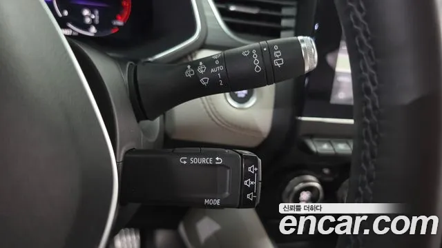 2020 Renault Captur 1.3 TCe Edition Paris Sold VIN VF1RJB00XLW664838 – trunk area 2020 Renault Captur 1.3 TCe Edition Paris Sold VIN VF1RJB00XLW664838 – trunk area