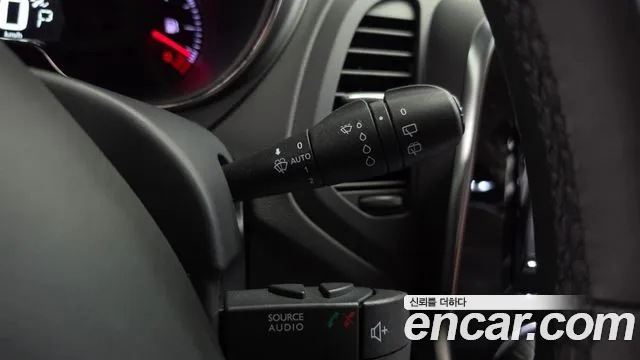2019 Renault New QM3 RE Sold VIN VF1S87001KW860322 – interior seats