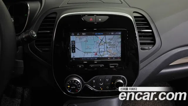 2019 Renault New QM3 RE Sold VIN VF1S87001KW860322 – photo 11