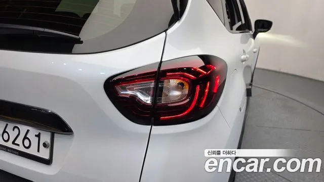2019 Renault New QM3 RE Sold VIN VF1S87001KW860322 – photo 13