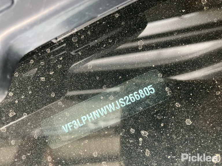 2018 Peugeot 308 Used VIN VF3LPHNWWJS266805 – dashboard