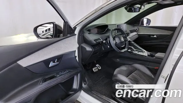 2019 Peugeot 3008 2nd Gen 2.0 BlueHDi GT Sold VIN VF3MJEHZRKS012010 – trunk area