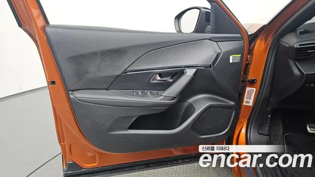 2023 Peugeot e-2008 2nd Gen EV GT Sold VIN VR3UKZKXZPJ536059 – interior seats 2023 Peugeot e-2008 2nd Gen EV GT Sold VIN VR3UKZKXZPJ536059 – interior seats