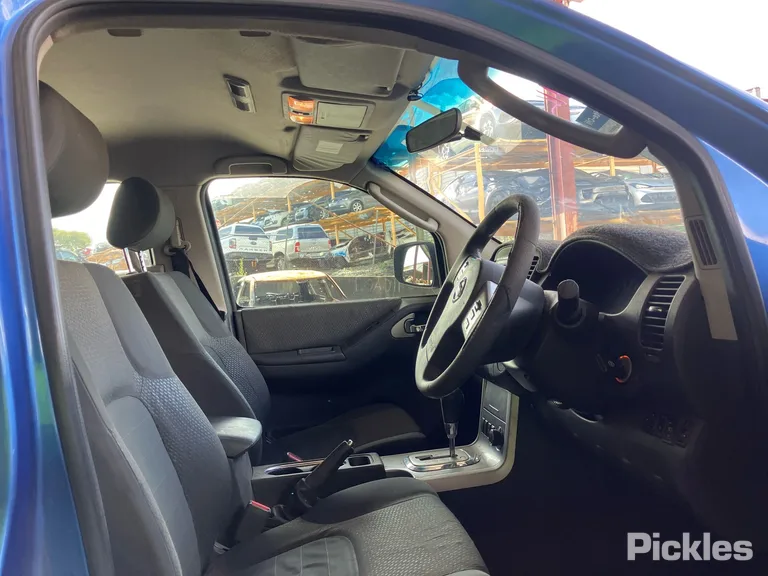 2013 Nissan Navara Used VIN VSKCVND40A0511215 – side profile