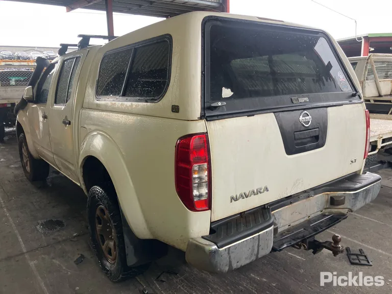 2013 Nissan Navara Used VIN VSKCVND40A0512149 – engine bay