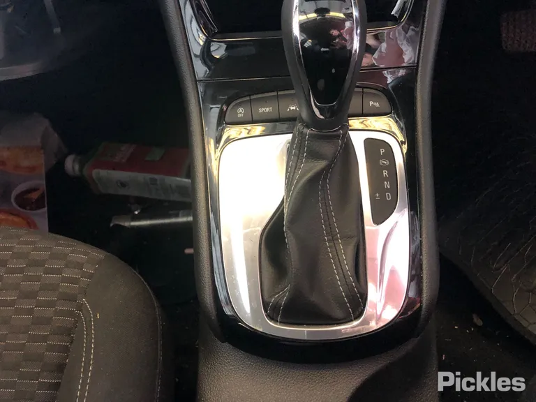 2017 Holden Astra Used VIN W0LBF6ECXHG179727 – rear exterior