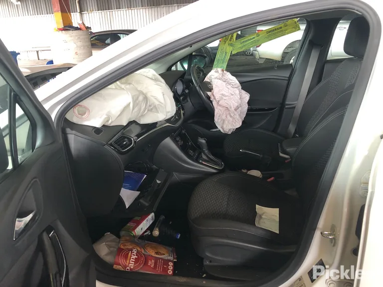 2017 Holden Astra Used VIN W0LBF6ECXHG179727 – photo 16