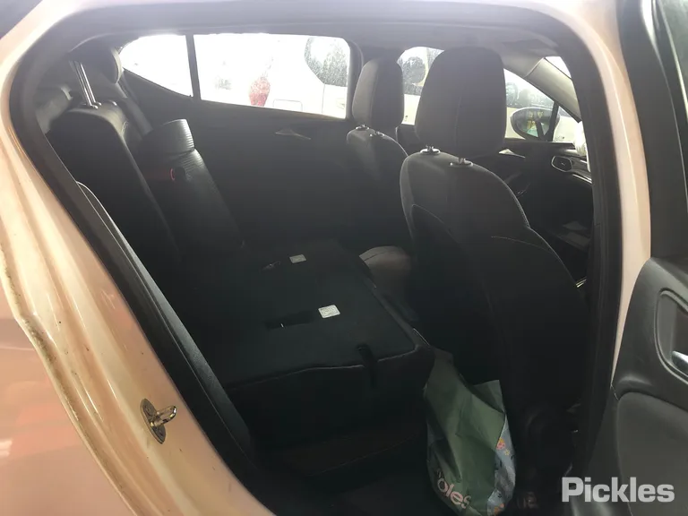 2017 Holden Astra Used VIN W0LBF6ECXHG179727 – photo 23