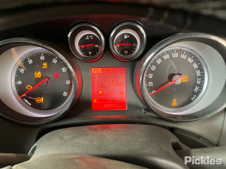 2015 Holden Cascada Used VIN W0LWT3D94GG003334 – photo 12