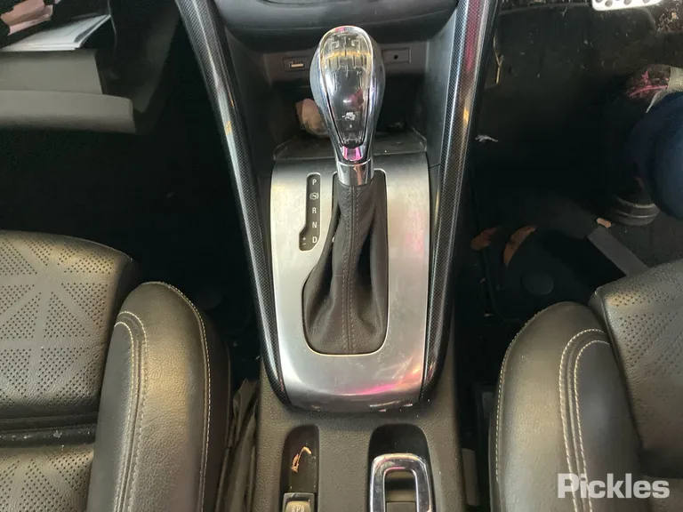 2015 Holden Cascada Used VIN W0LWT3D94GG003334 – photo 32