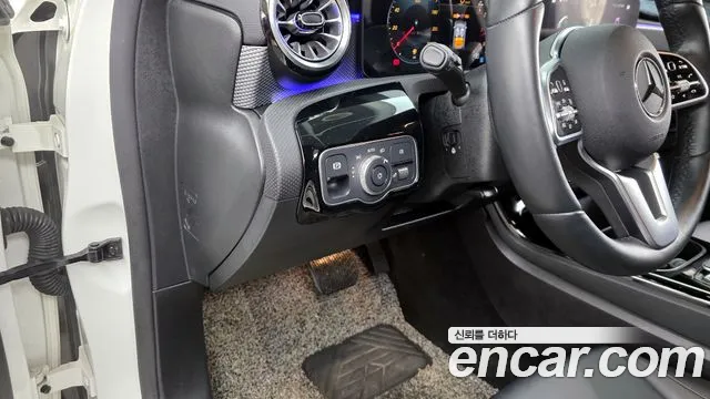 2023 Mercedes-Benz A-Class W177 A220 Hatchback Sold VIN W1K3F4EB1PJ382207 – dashboard