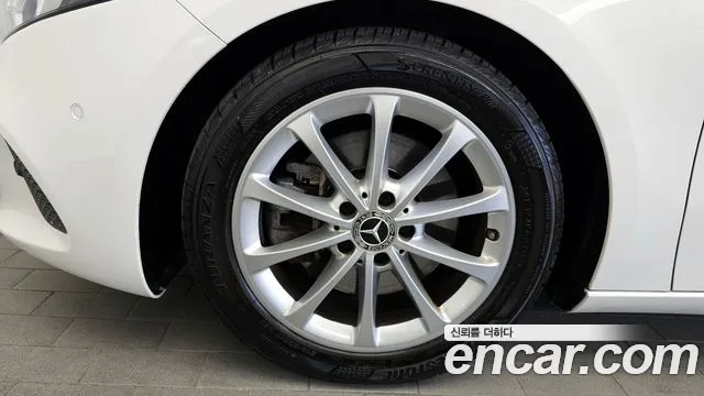 2020 Mercedes-Benz A-Class W177 A220 Sedan Sold VIN W1K3G4EB2LJ240973 – photo 22