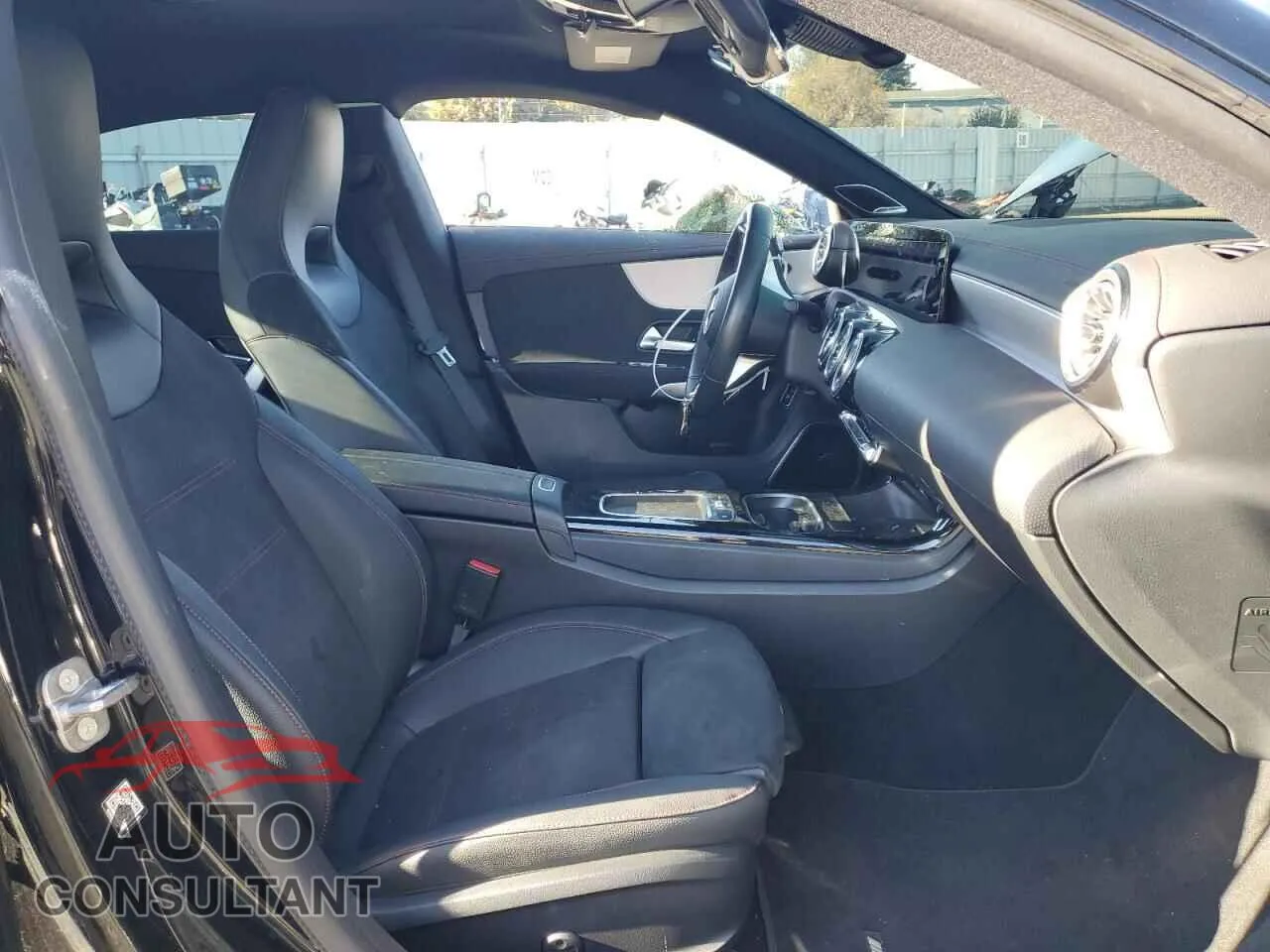 2025 MERCEDES-BENZ CLA-CLASS Damaged VIN W1K5J4GB0SN516405 – exterior detail