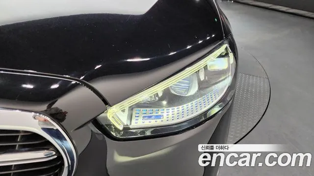 2022 Mercedes-Benz S-Class W223 S400 d 4MATIC Sold VIN W1K6F3DB6NA089697 – trunk area