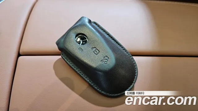 2022 Mercedes-Benz S-Class W223 S450L 4MATIC Sold VIN W1K6G6BB3NA071904 – interior seats